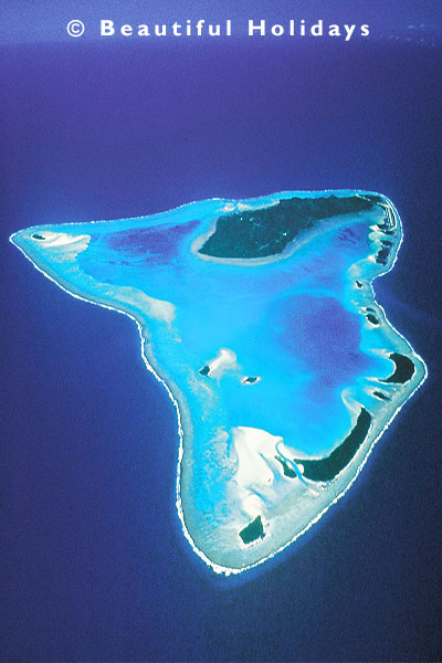 aerial view of aitutaki island