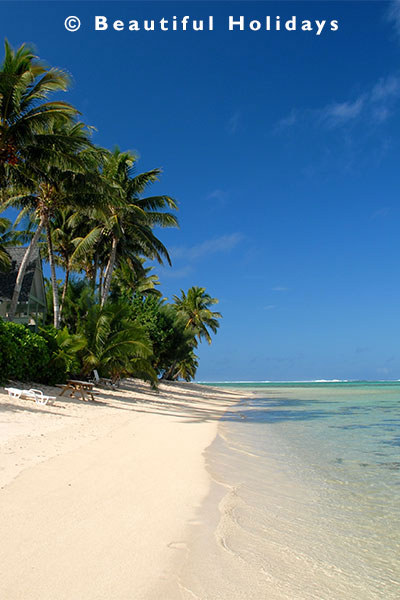 secluded beach on rarotonga south coast