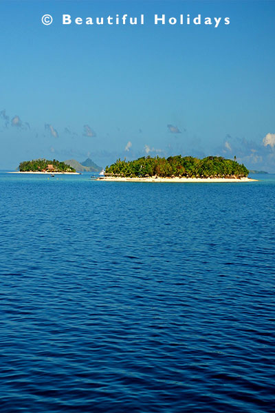 lagoon in the mamanuca islands of fiji