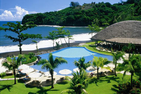 Radisson Hotel Tahiti Tahiti showing picture of beach in French Polynesia